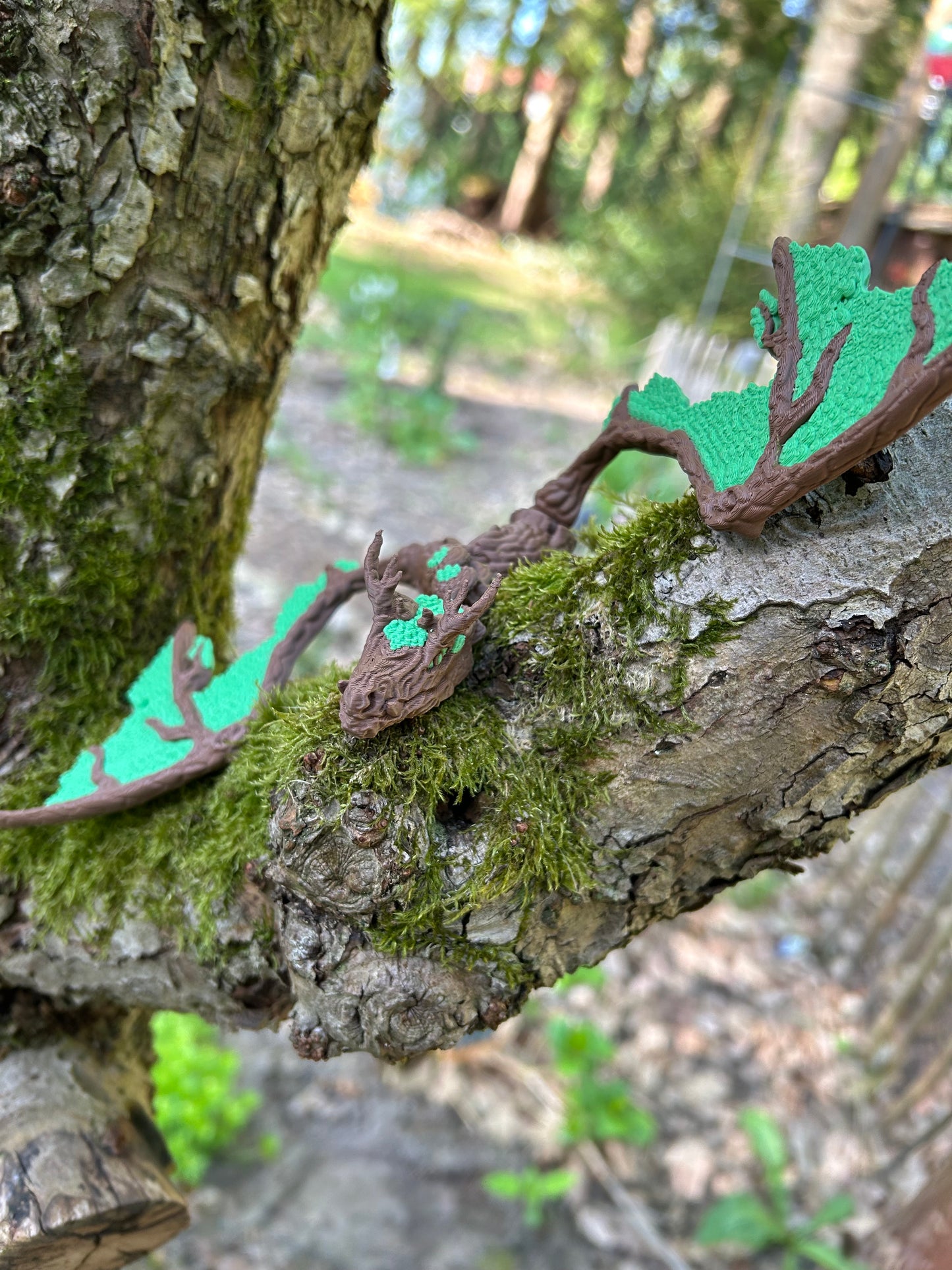 Baumdrache „Wächter des Waldes“